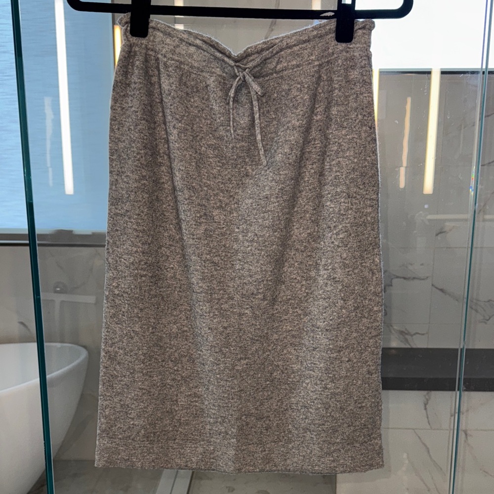 Vince Gray Wool and Cashmere Pencil Skirt with Drawstring Tie